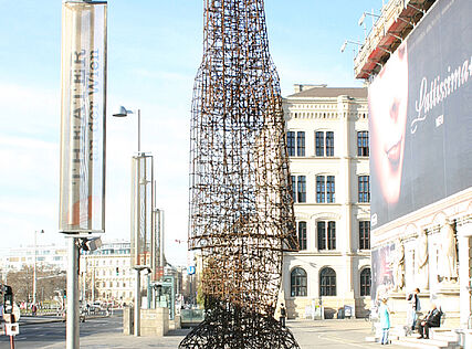 Fallen Angel, Baustahl, Karlsplatz, 6,50 m, 2012