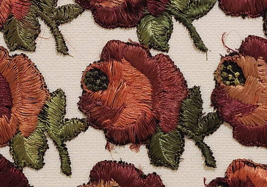gestickte Blumen auf einem Textil