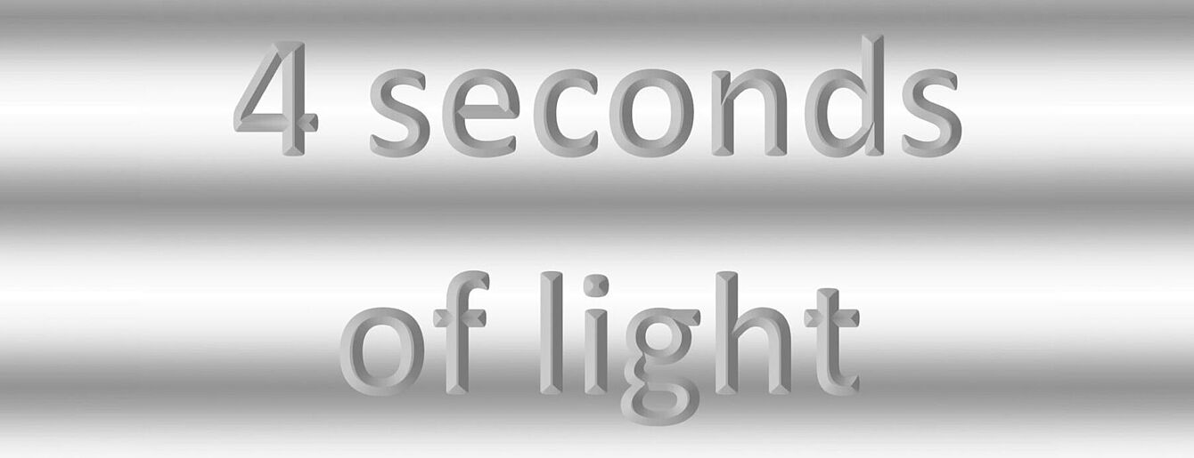 Julius W. Chromecek, 4 Seconds of Light