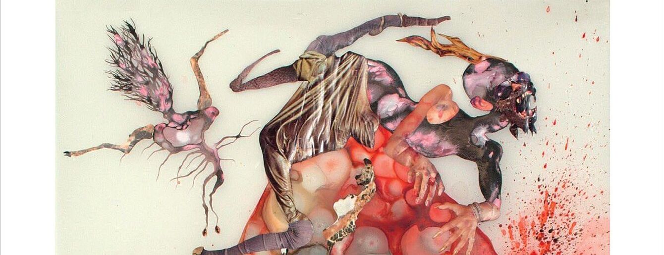 Ein surreales, abstraktes Kunstwerk. Die Komposition zeigt verschiedene organische Formen, die an menschliche Figuren erinnern, ineinander verschlungen und überlappend. Die Formen sind mit einer Mischung aus Texturen und Farben wiedergegeben. Einige Bereiche wirken wie gemeißelt oder geschichtet, während andere eine malerische Qualität aufweisen. Die Farbtöne reichen von blassen creme-beigen Hintergründen bis hin zu tiefen, gedämpften Tönen von Rosa, Braun und Grau, die an fleischige oder verwesende Haut erinnern. Es gibt auch Bereiche in kräftigem Rot, die an Blutspritzer oder ein dramatisches Highlight erinnern. 