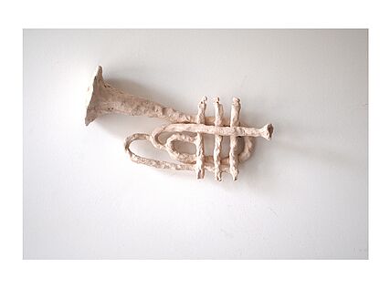 Sophia Domagala An instrument (Trompete) | Gebrannter Ton | 2013